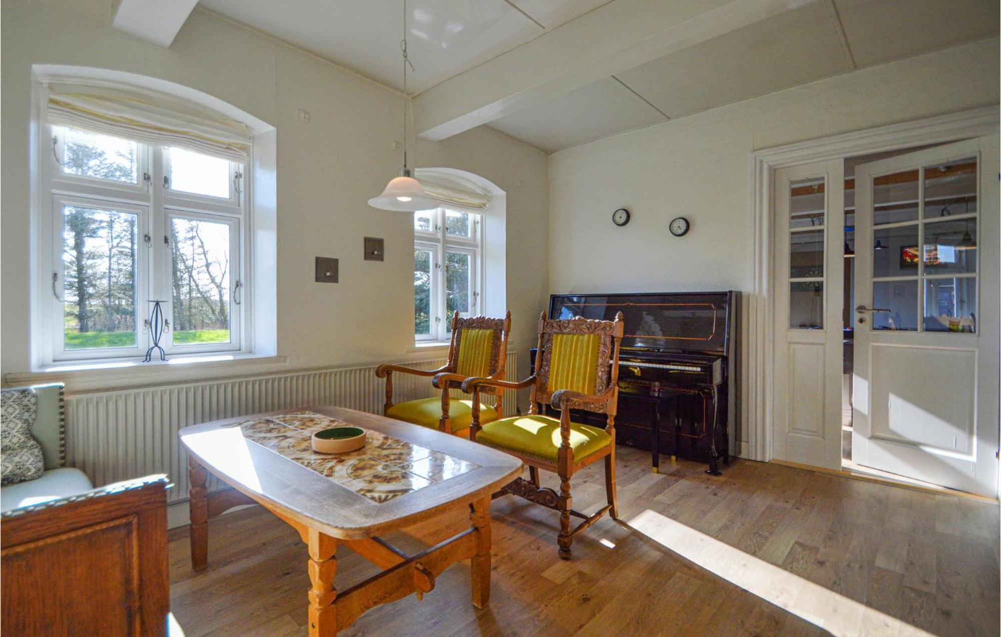 Awesome Home In Bredebro With Kitchen Ballum Bagian luar foto
